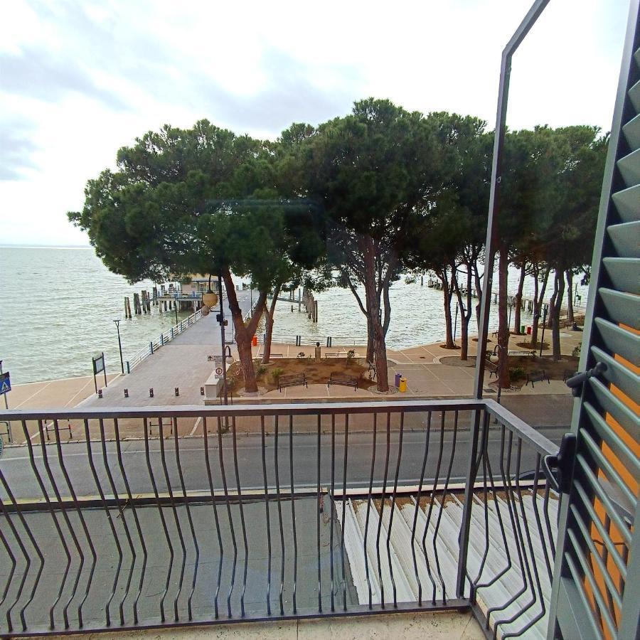 The View - Sunset & Relax - Suite - Appartamenti Vista Lago Passignano sul Trasimeno Exterior foto